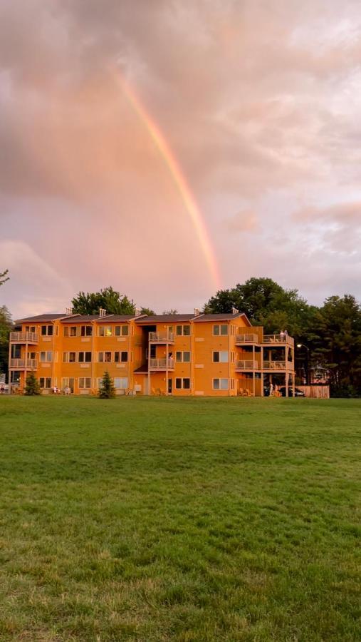 Lake Bluff Inn And Suites South Haven Exterior photo